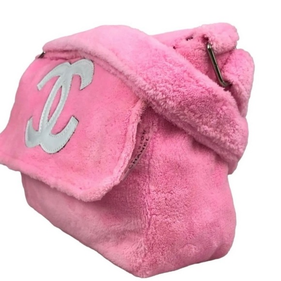 ⭐️ FIRM PRICE ⭐️ Authentic Chanel Terrycloth Crossbody Makeup Bag - Picture 2 of 6